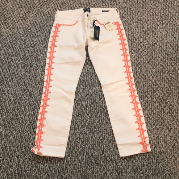 White jeans - Picture 3 of 8